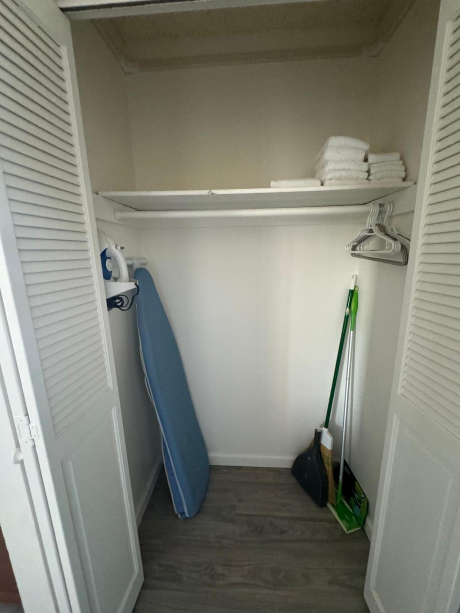 1414- Heart Of Waikiki With Kitchen - Free Parking - City View Хонолулу Екстериор снимка