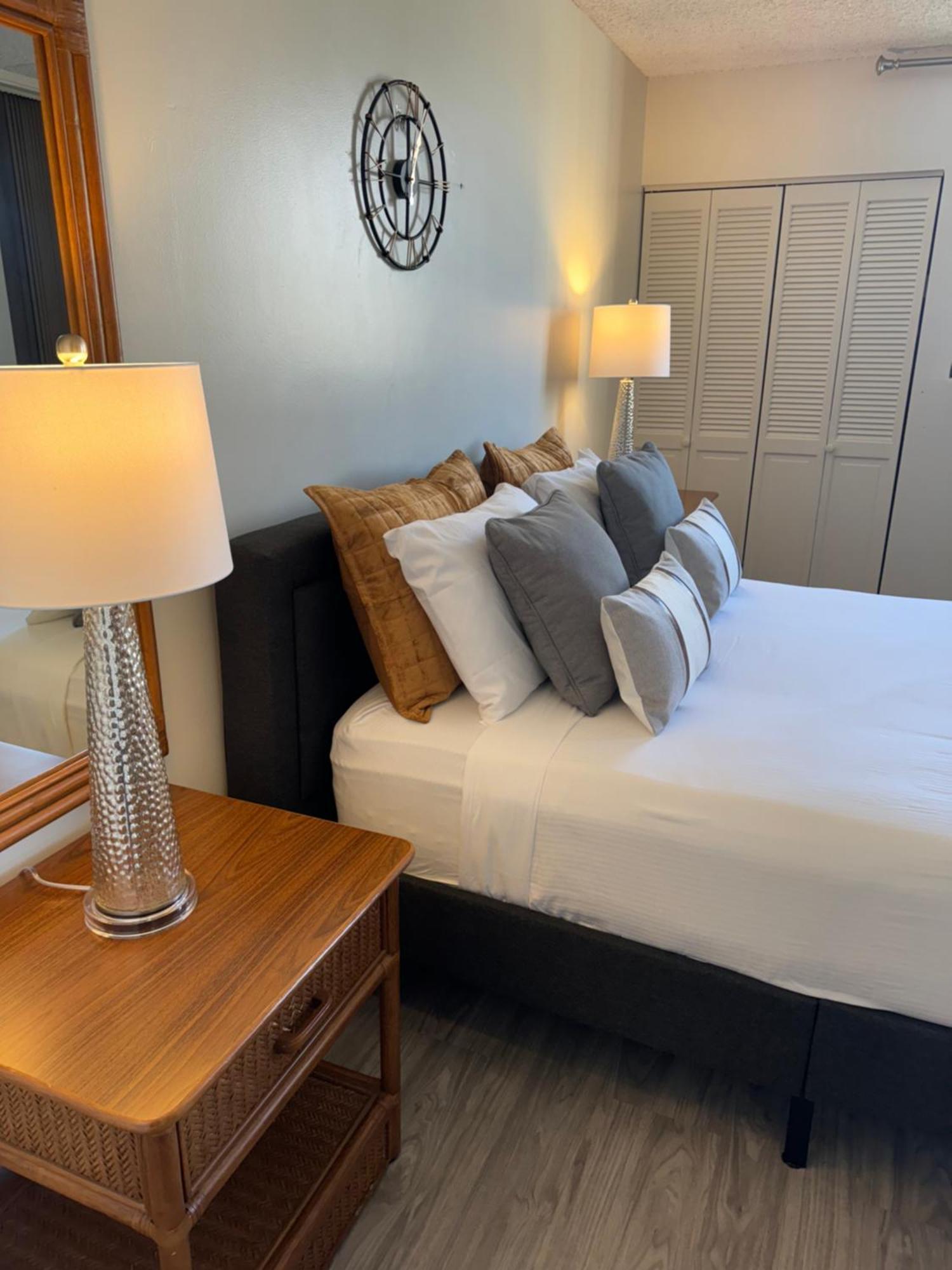 1414- Heart Of Waikiki With Kitchen - Free Parking - City View Хонолулу Екстериор снимка
